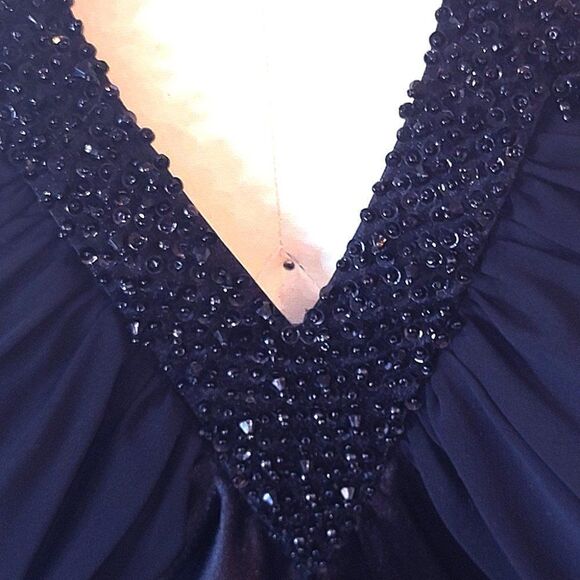 Nightway Black halter beaded satiny dress - Picture 7 of 10